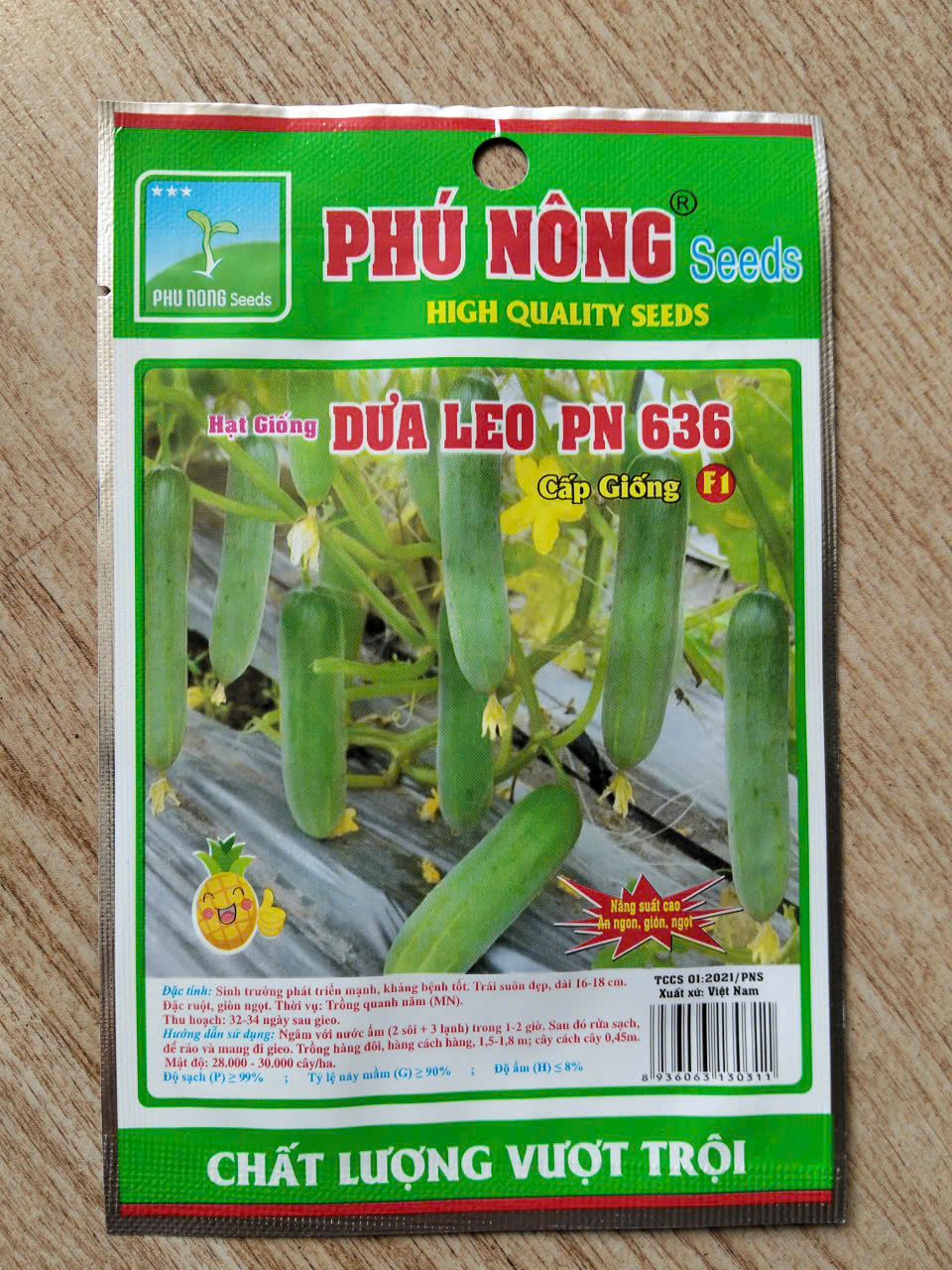 Hạt giống dưa leo Phú Nông PN636. Trái dòn, ruột đặc, năng suất cao