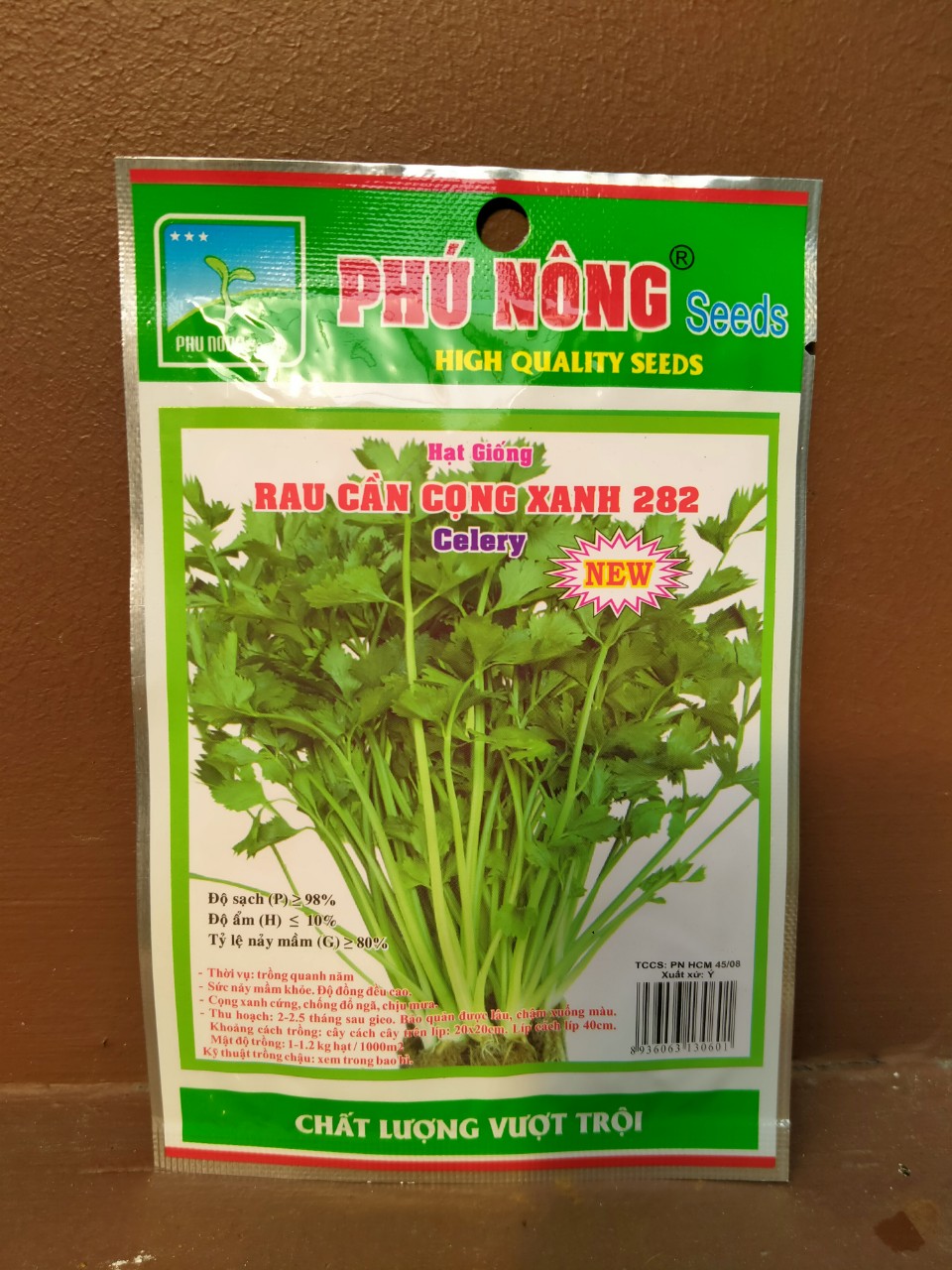 Hạt giống rau cần tây Phú Nông gói 5gr